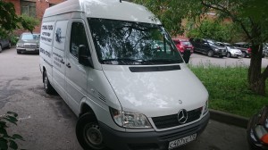 Микроавтобус Mercedes Sprinter.